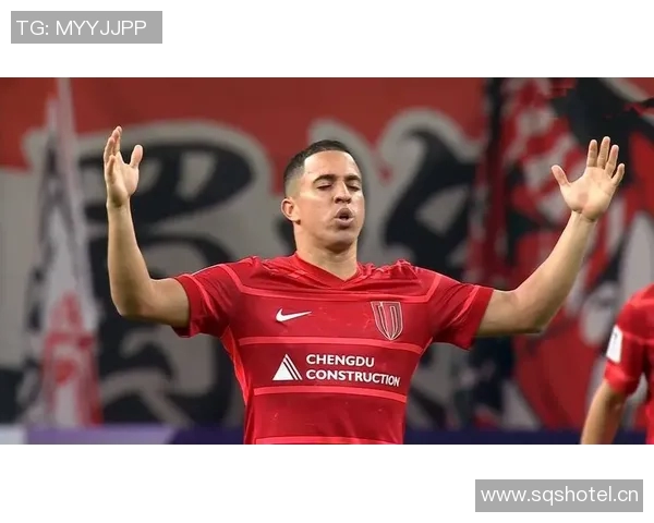 罗慕洛第23分钟因伤落泪退场德尔加多紧急替补登场助阵 罗慕洛第23分钟因伤落泪退场德尔加多紧急替补登场助阵