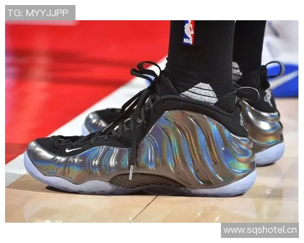 塔克晒出喷泡配色Book1PE球鞋引发热议超越布克本人魅力