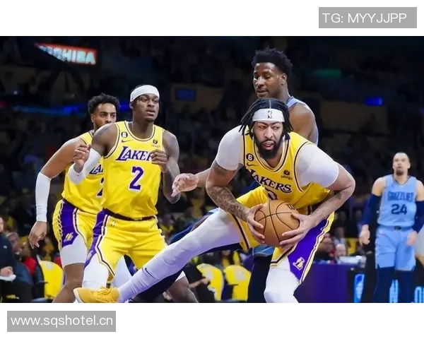 浓眉神勇表现禁区内大帽震撼全场对手投篮无处可逃 浓眉神勇表现禁区内大帽震撼全场对手投篮无处可逃