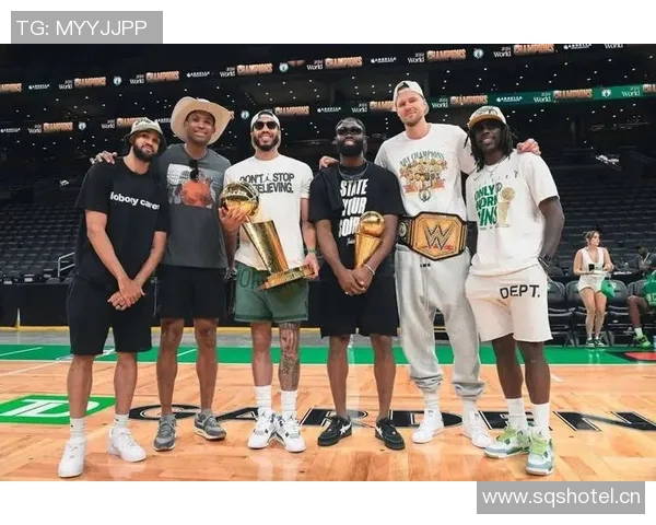 绿军与尼克斯首发阵容对决普理查德小白杰伦布朗豪泽科塔齐上阵