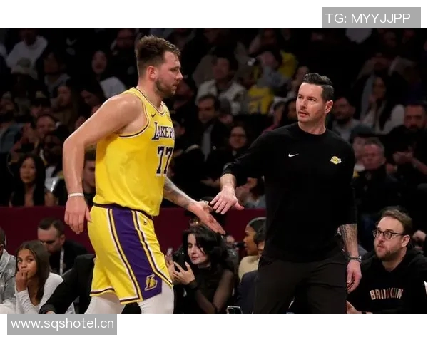 雷迪克谈东契奇的比赛风格：允许他自由发挥享受篮球乐趣