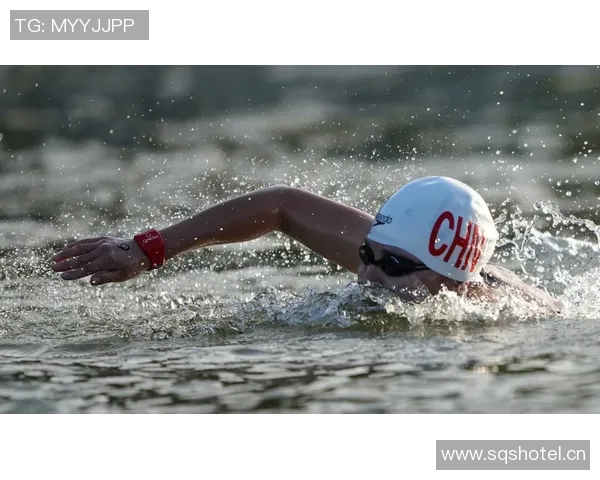 米奇约翰逊赞文班全场高水平表现令人惊叹的表现与坚持