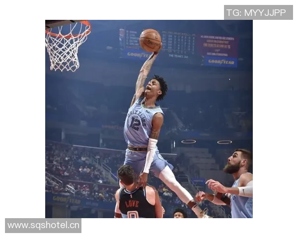 锡安半场表现惊艳13投8中砍下20分5篮板次节独得12分展现统治力