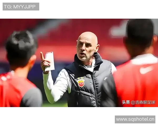 穆斯卡特因不当言论停赛未入中超最佳主帅候选引发热议 穆斯卡特因不当言论停赛未入中超最佳主帅候选引发热议