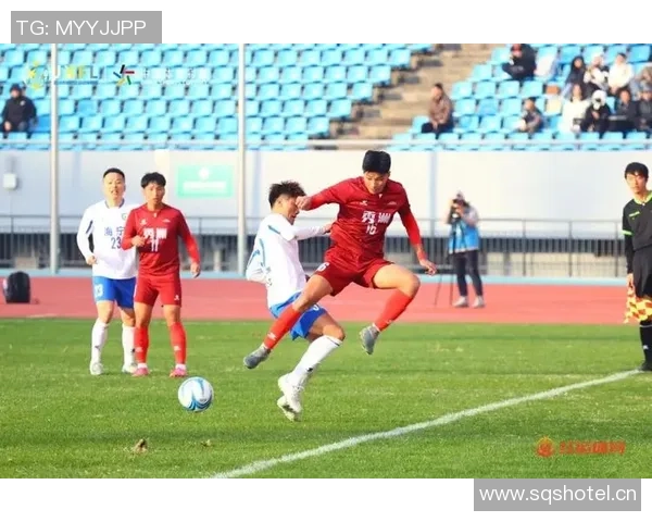 范志毅亲临嘉兴足球联赛开幕式为揭幕战激情开球助威