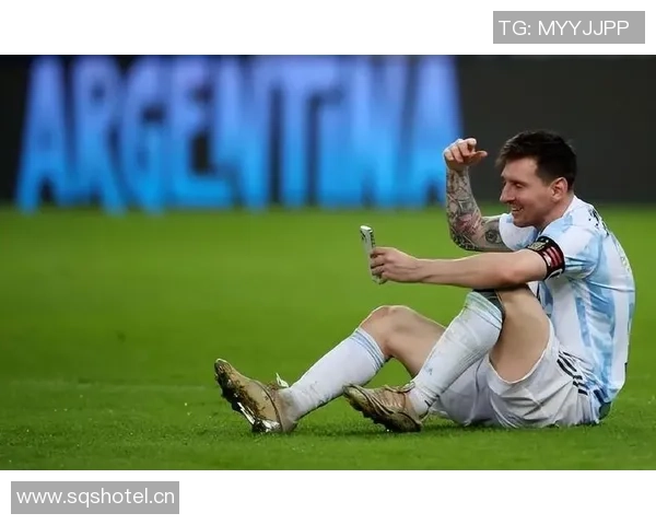 赫内斯对卡尔与梅西比较表示不满认为过于夸张