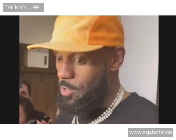 詹姆斯群聊惊呼浓眉被交易浓眉送祝福后选择退出群聊