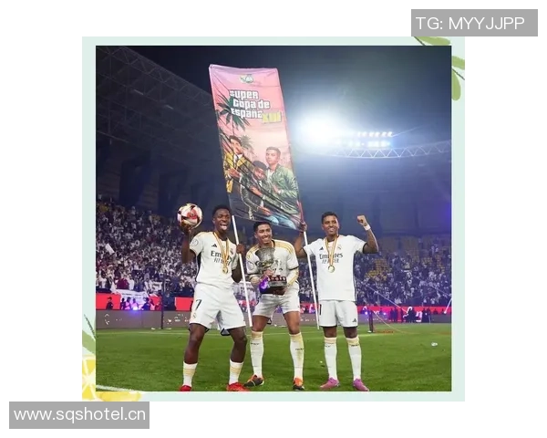 姆巴佩乘私人飞机抵达沙特全力以赴备战西超杯决赛