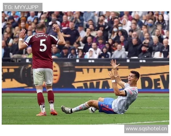 林加德绝杀时刻错失良机仰天长叹抱头难以置信的瞬间